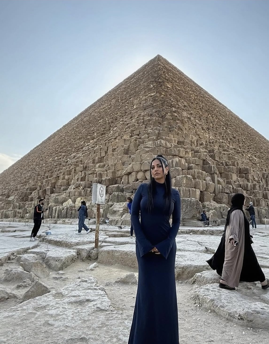 Nakita in front of the Giza pyramids in Egypt — paid partnership with egyptexplores_